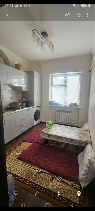 Чилонзор 2 хоналик уй метро Олмазор якин мевазор махалла сотилади..