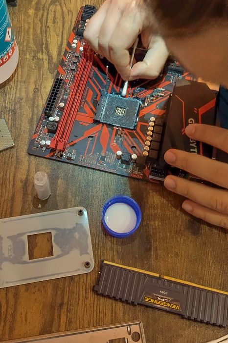 Reparații,  mentenanță și consultanță calculator/laptop/console