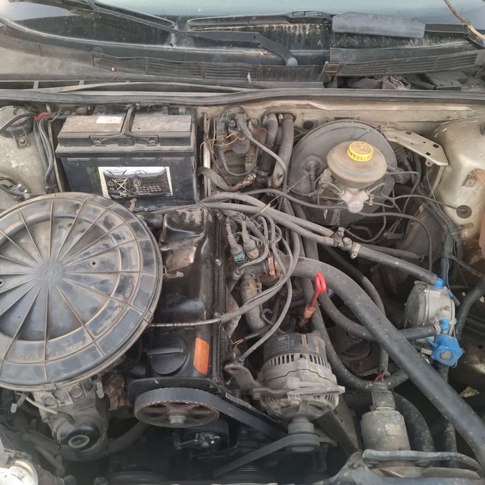 Audi 80 на части