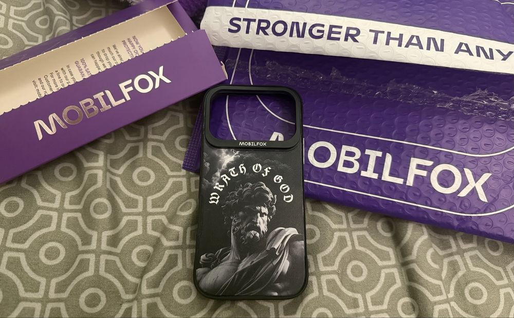 Husa iphone 17 pro mobilfox god 2.0