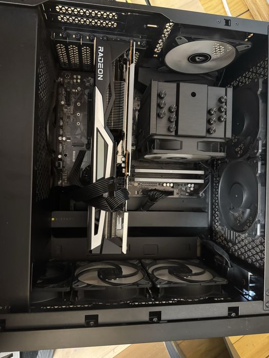 Mentenanță laptop-uri si calculatoare, curățare și înlocuire pastă