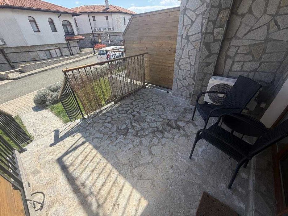 Просторен едностаен апартамент в к-с “Vineyards Resort”