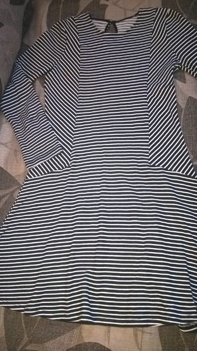 Трикотажна рокля