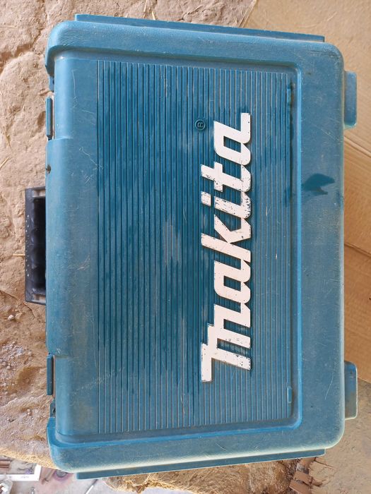 Makita шурупаверт