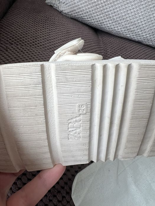 Сандали Zara номер 26