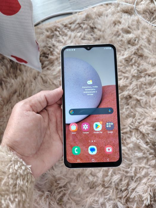 продаётся телефон