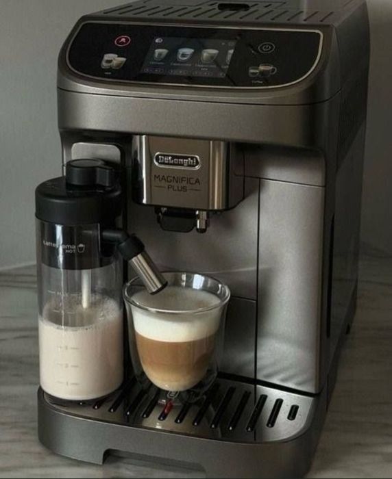 Продам кофе машинку De'Longhi