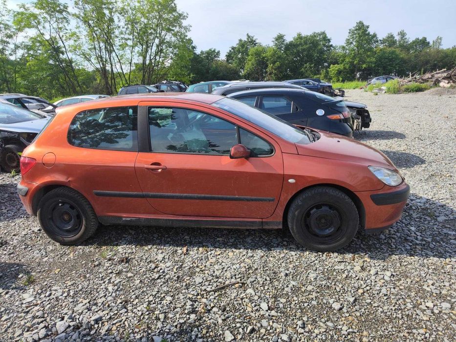 Peugeot 307 2.0hdi на части пежо 307 на части