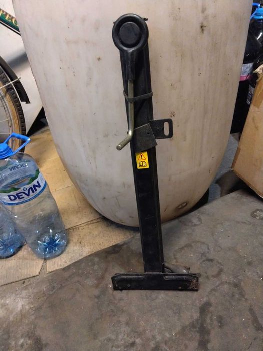 Крик за автомобил