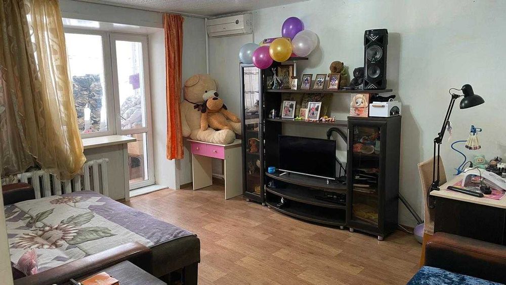 Продам 2-комн. кв,2/5 Военный городок