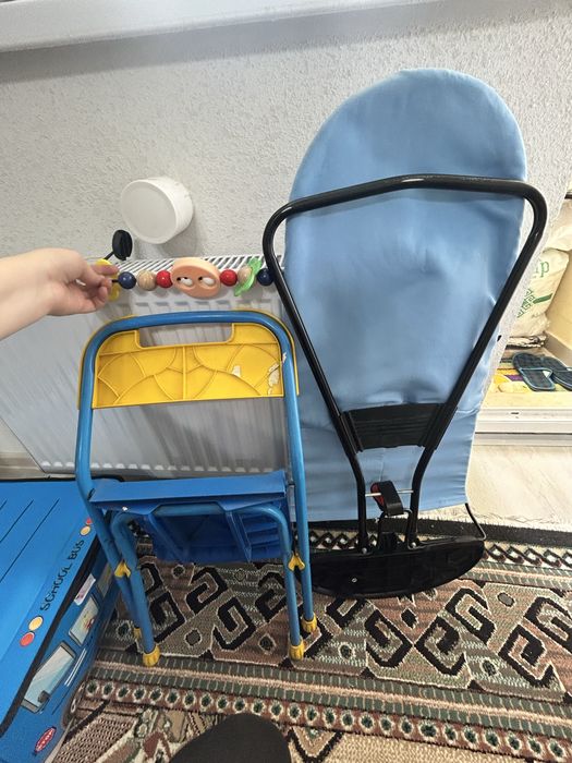 Шезлонг и стульчик детский