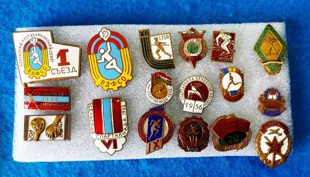 значки  тяжелый металл 1950г- 60 г.г  СПОРТ 17 шт.