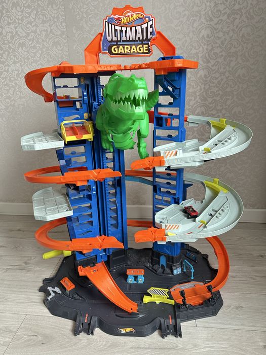 Hot wheels ultimate garage Marwin