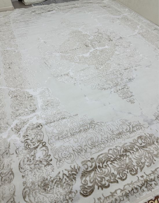 Кілем сатылады 3/4 новый ұсталмаған