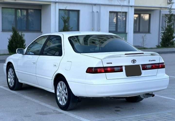 Toyota Camry 2.2 AT, 1998