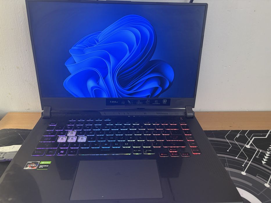Laptop Asus Rog Strix G15