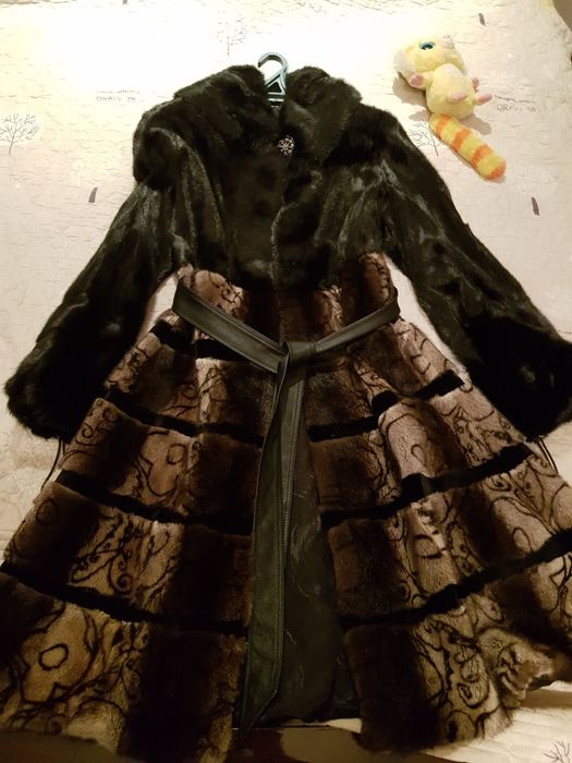 Продам норковую шубу