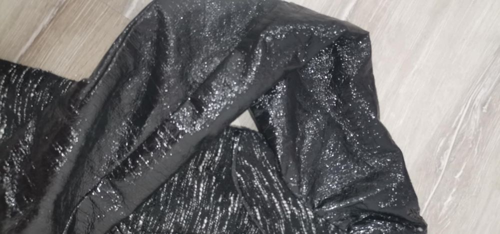 Guess дамско якенце