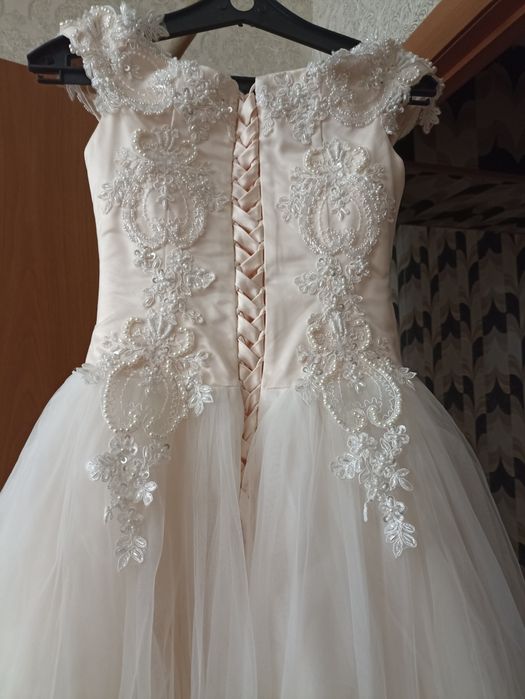 Продается свадебное платье