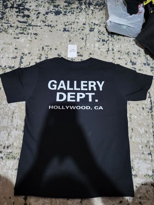 Продам новые футболки