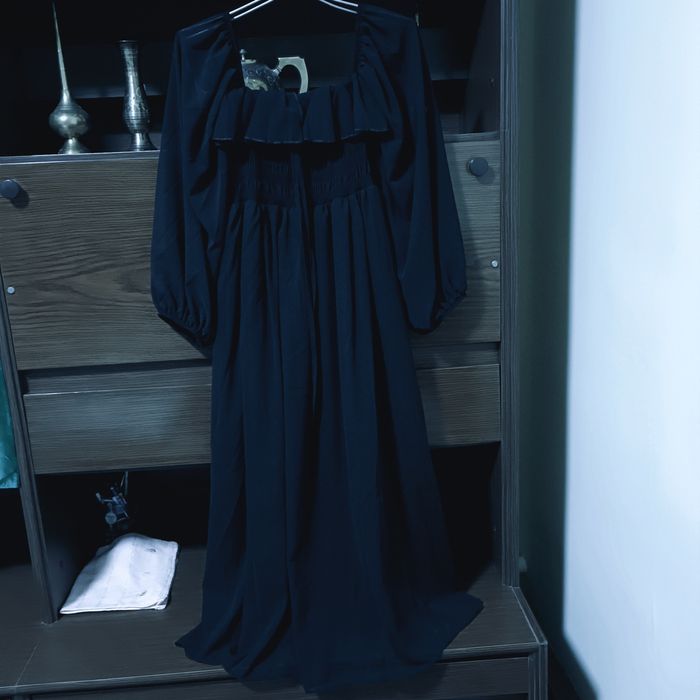 Шикарное чёрное платье для милых дам