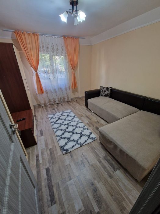 Apartament de inchiriat