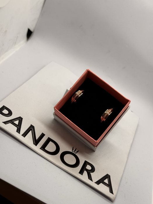 Pandora обеци Пандора