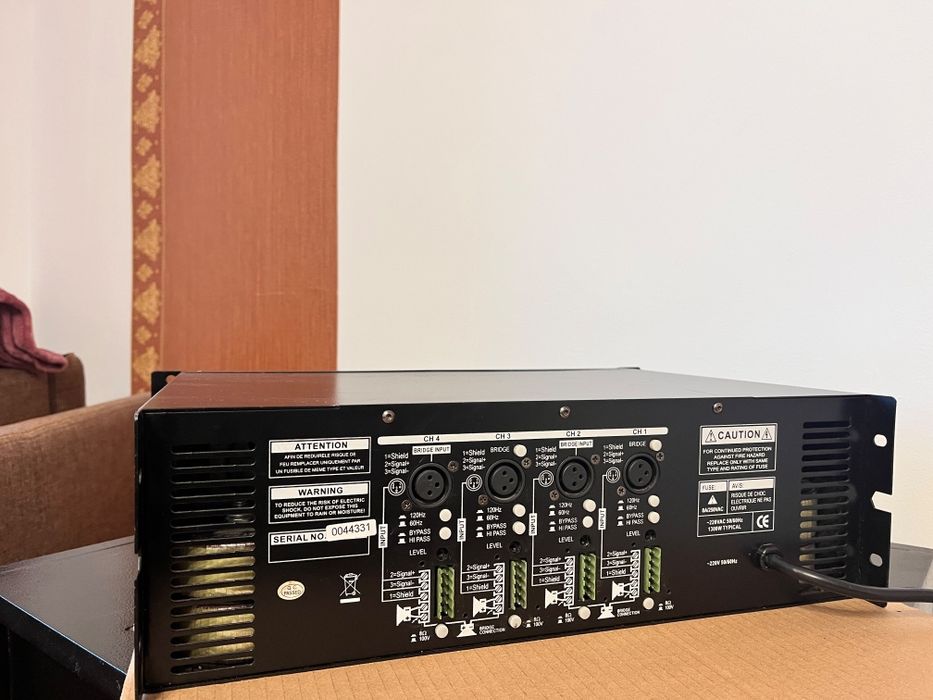 Amplificator Audio De Putere 800w RMS