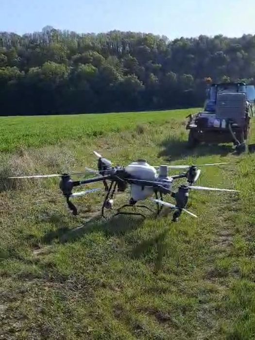 Vand dronă agricolă DJI AGRAS T50