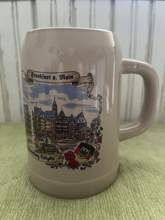 Продава колекционерска халба за бира