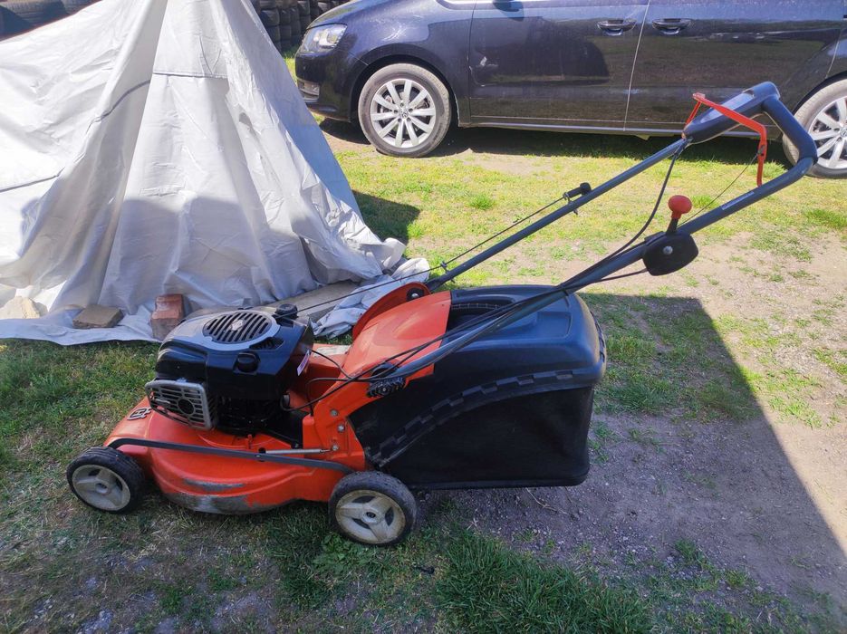 Бензинова самоходна косачка Husqvarna R150SV BriggsStratton 700series с кош, 150cc, 4кс, 4t, 50см, 37кг