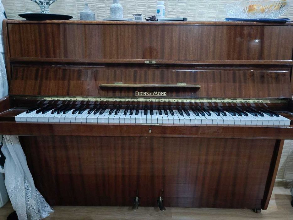 Продаётся пианино FUCHS&MOHR (Германия)