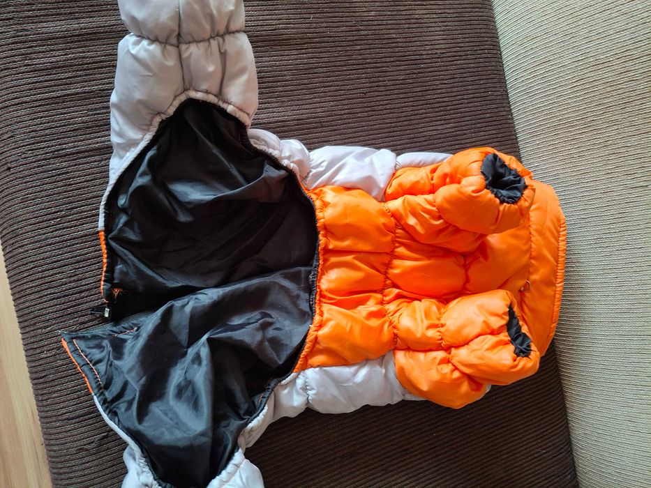 Продавам кучешка грейка 3XL много топла и ветроустойчива