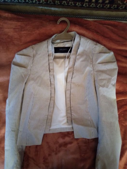 Продается пиджак ZARA