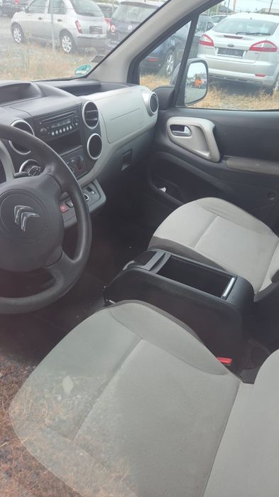 Citroen Berlingo - An 2013 - 1.6 HDi Cutie Automată