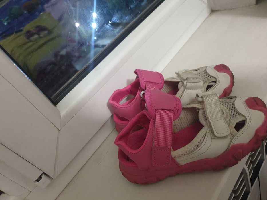 Сандали на девочку