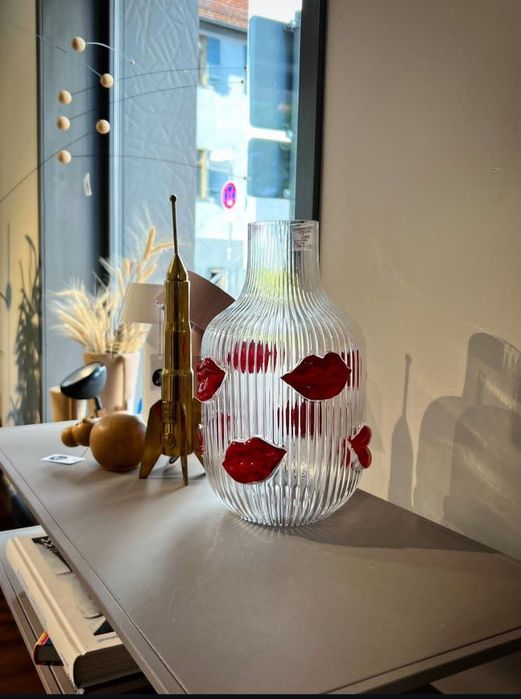 Ваза искусство любов любов необычный