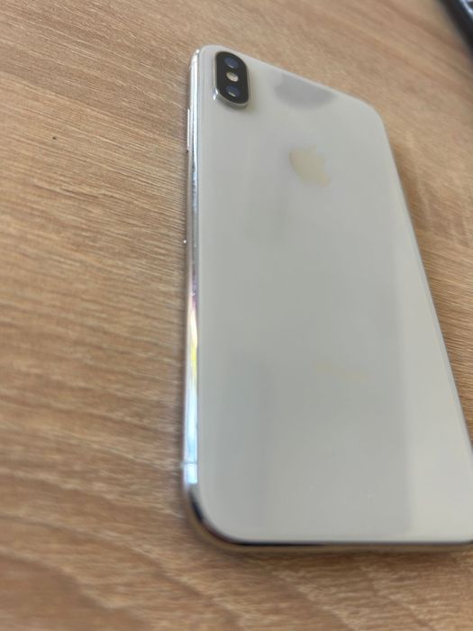 Iphone X, baterie 100%