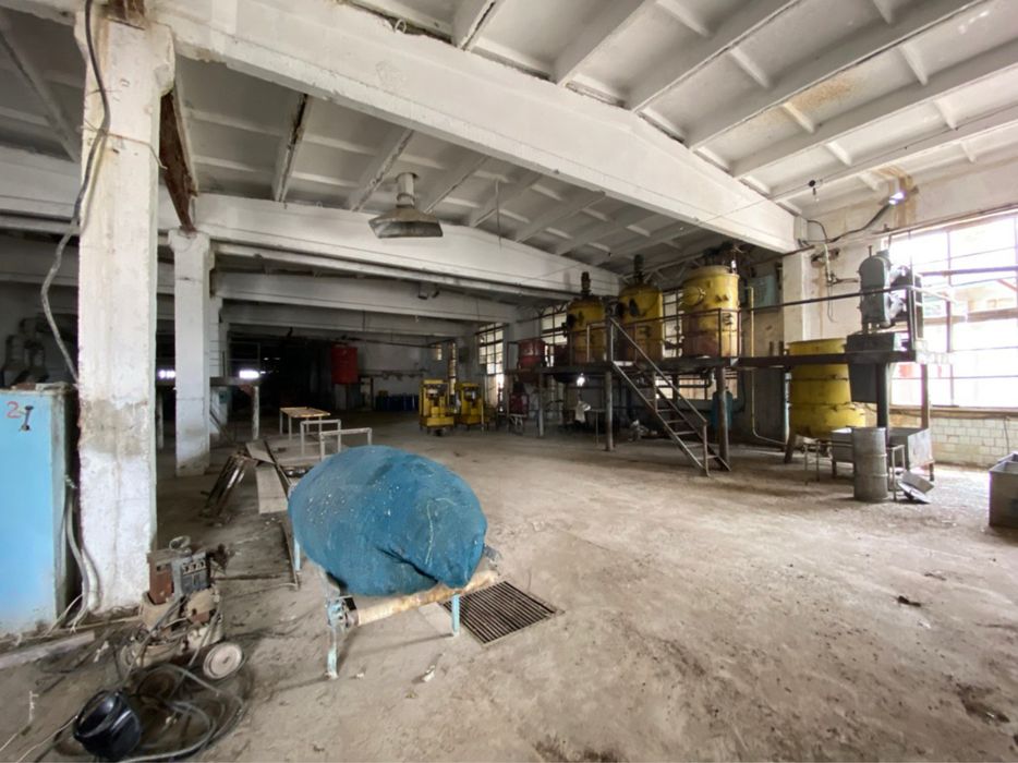 Ferma yoki  Ishlab chiqarish uchun yer noturar bino sotiladi