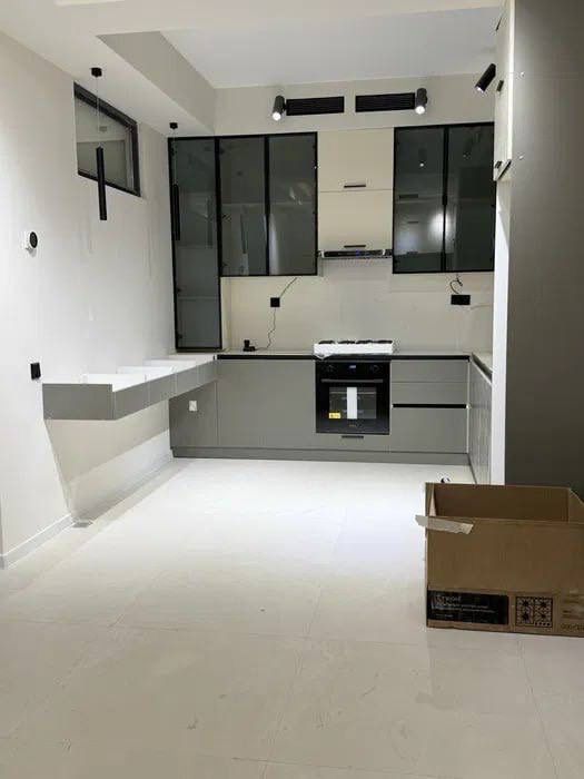 Ракат Продаётса 2/8/13  жк Аския сити 63кв.м