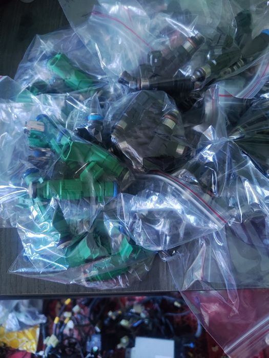 Injector bor xar xil turdagi avtomobillarga