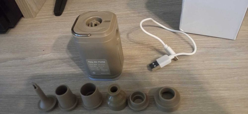 Pompa umflare/dezumflare pentru saltele ,colace plaja ...etc