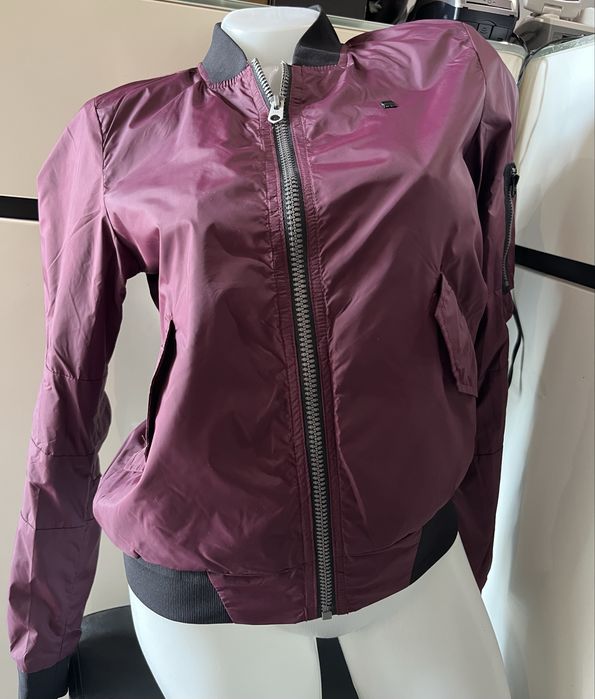 Дамско яке тип ветровка G- Star размер XS