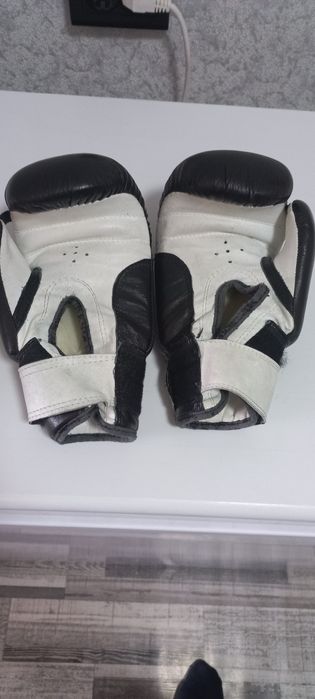 Перчатки боксерские