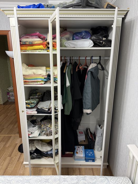 Спальный гарнитур