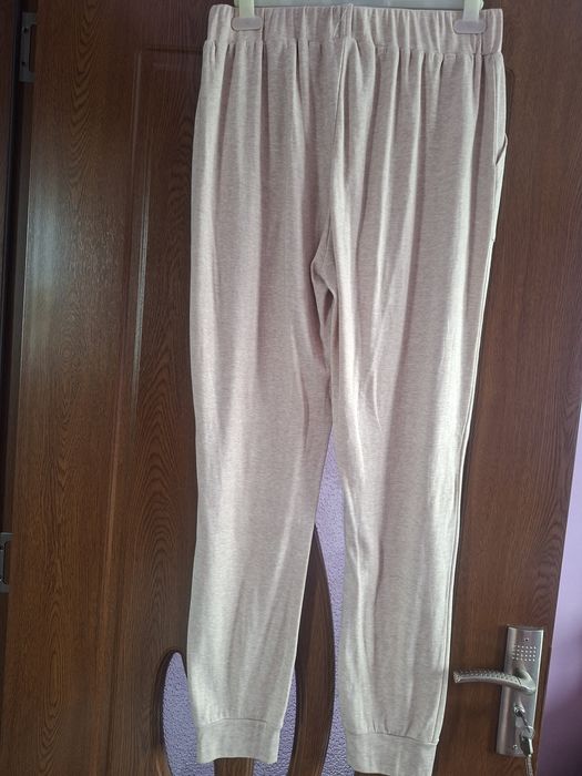 Vând Pantaloni Trening Damă Mărimea XXL Noi