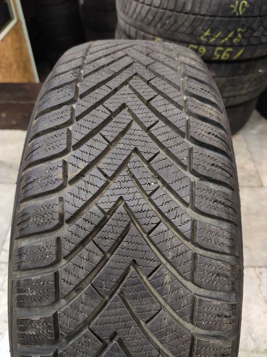 Единични гуми с размер 205 55 16