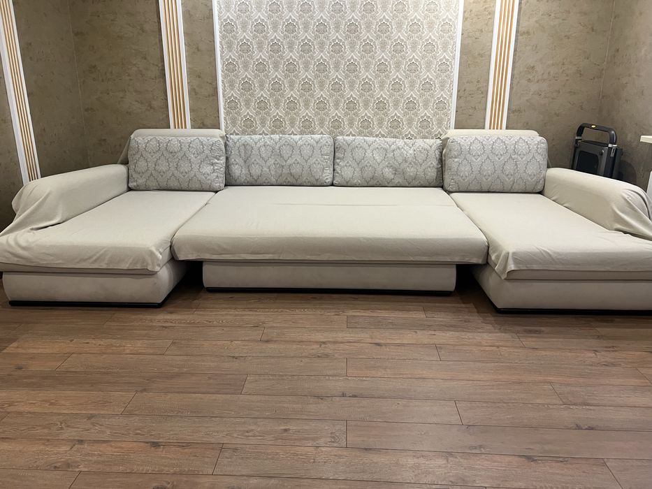 Продам диван в отлисном состояние