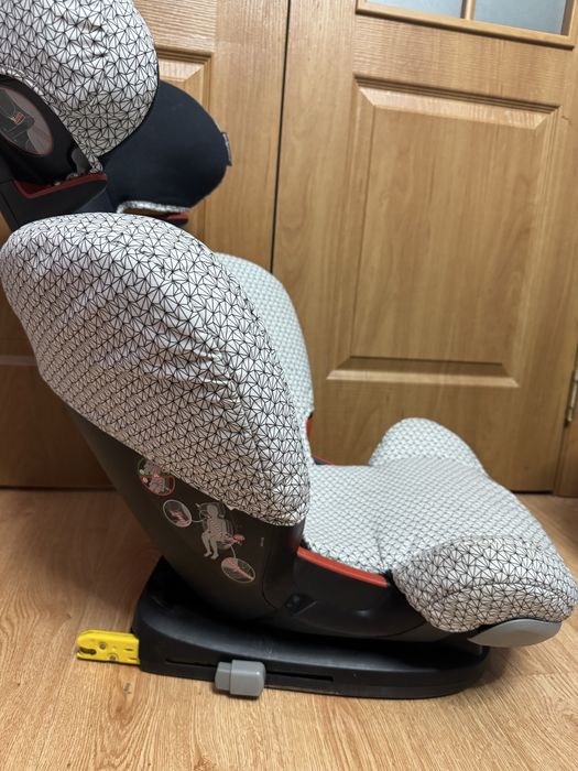 Автокресло Maxi Cosi