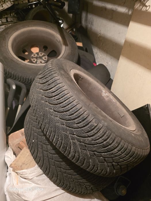 Джанти с зимни гуми 195 65 15 на не повече от 3-4хиляди км